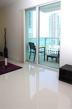 Apartment Dharma At Brickell *